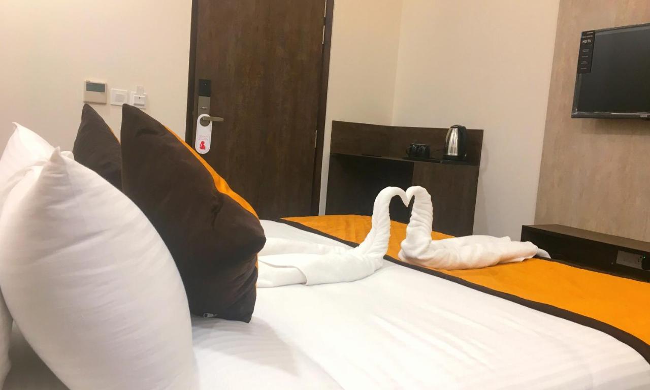 Hotel Aksh Inn ジャイプール エクステリア 写真