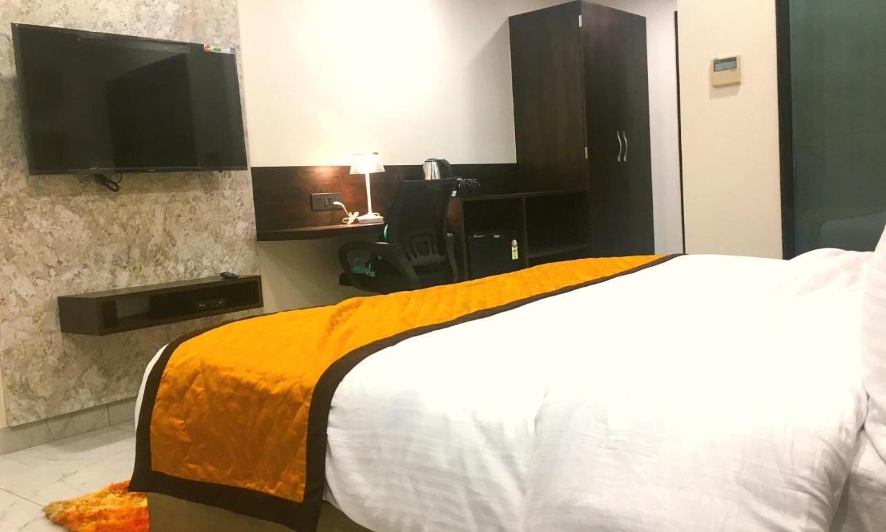 Hotel Aksh Inn ジャイプール エクステリア 写真
