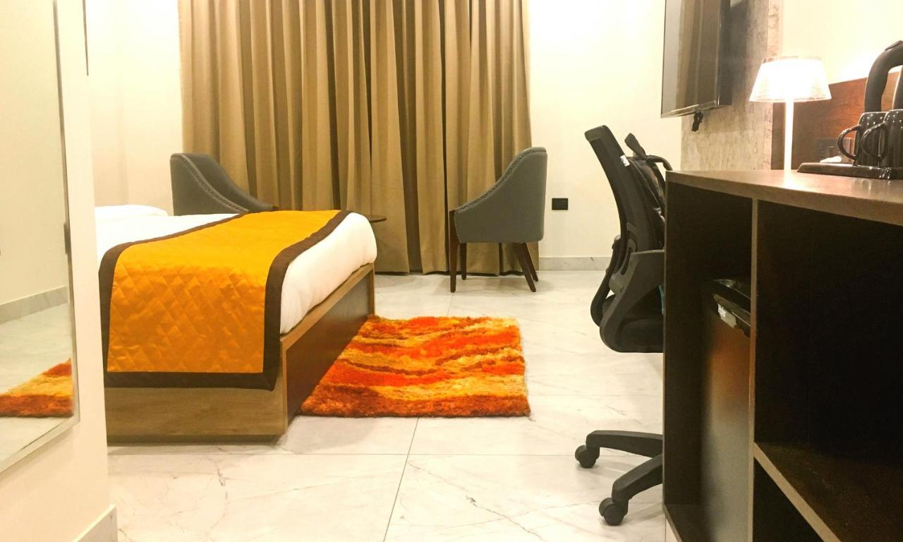Hotel Aksh Inn ジャイプール エクステリア 写真