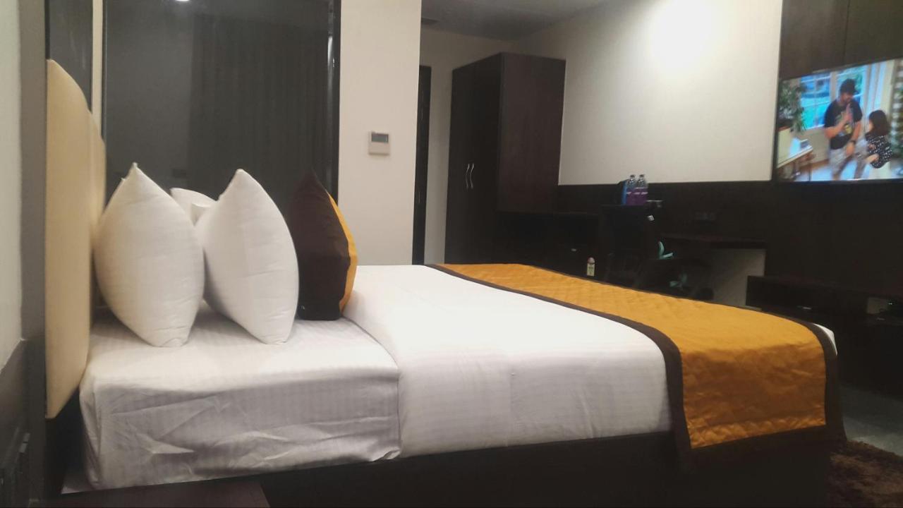 Hotel Aksh Inn ジャイプール エクステリア 写真